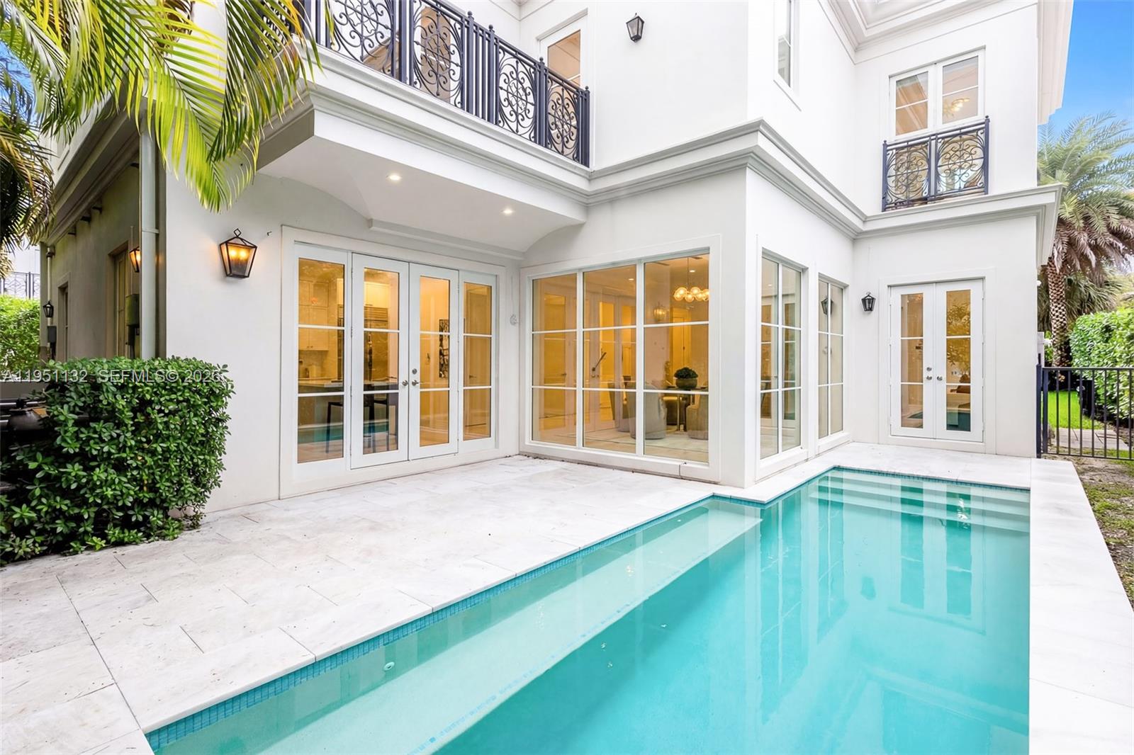 315 Santander Ave #315 Coral Gables, FL 33134