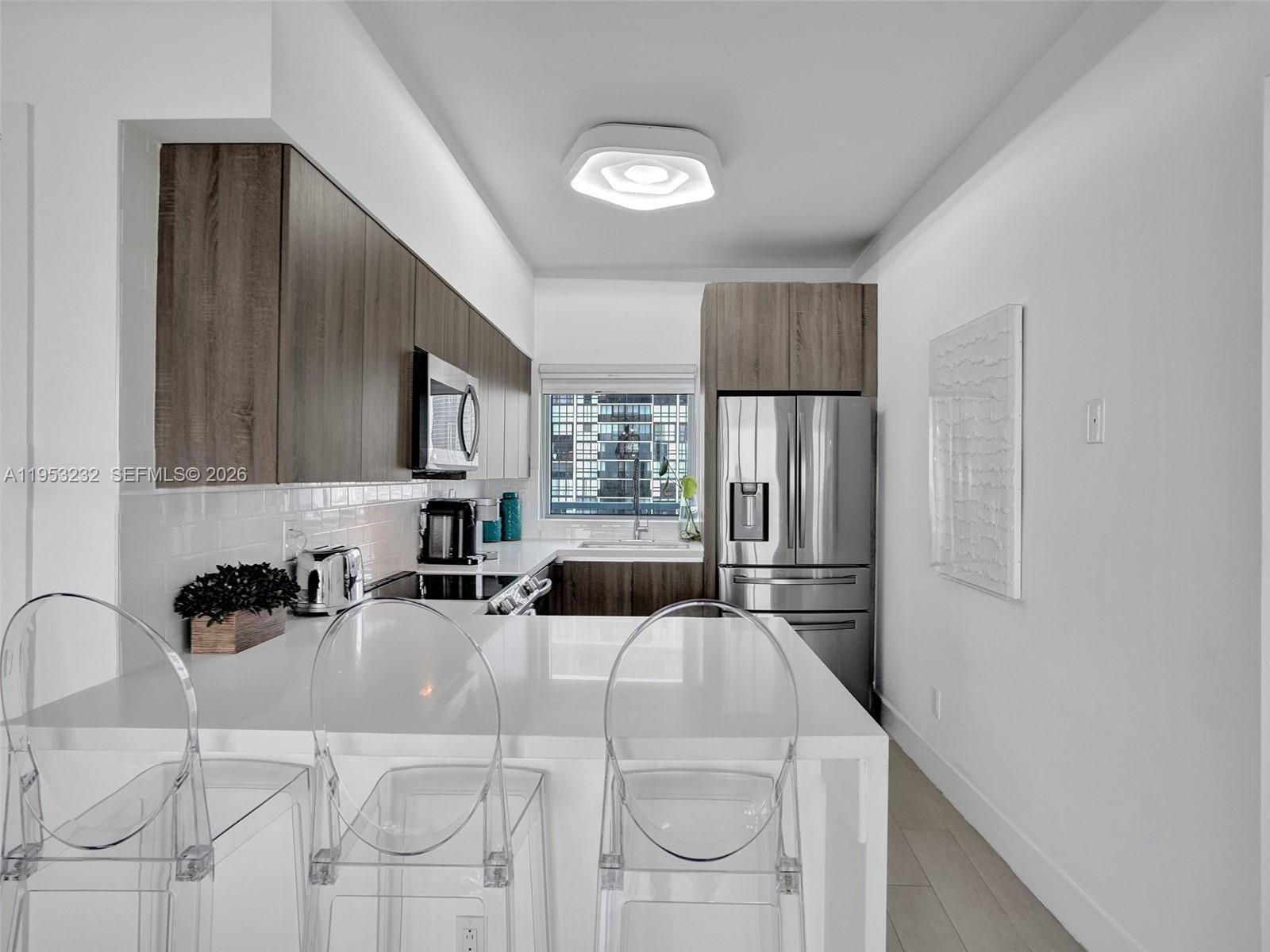 601 NE 36th St #1003