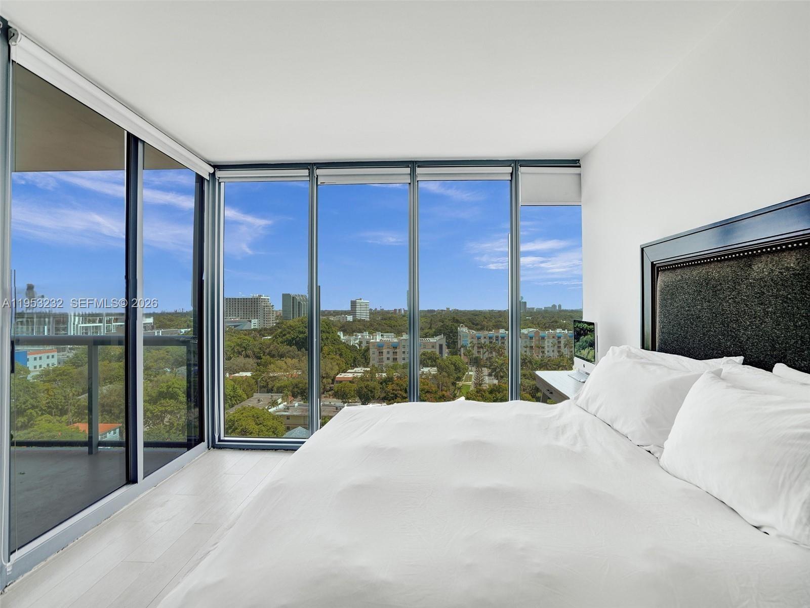 image Blue on the Bay19