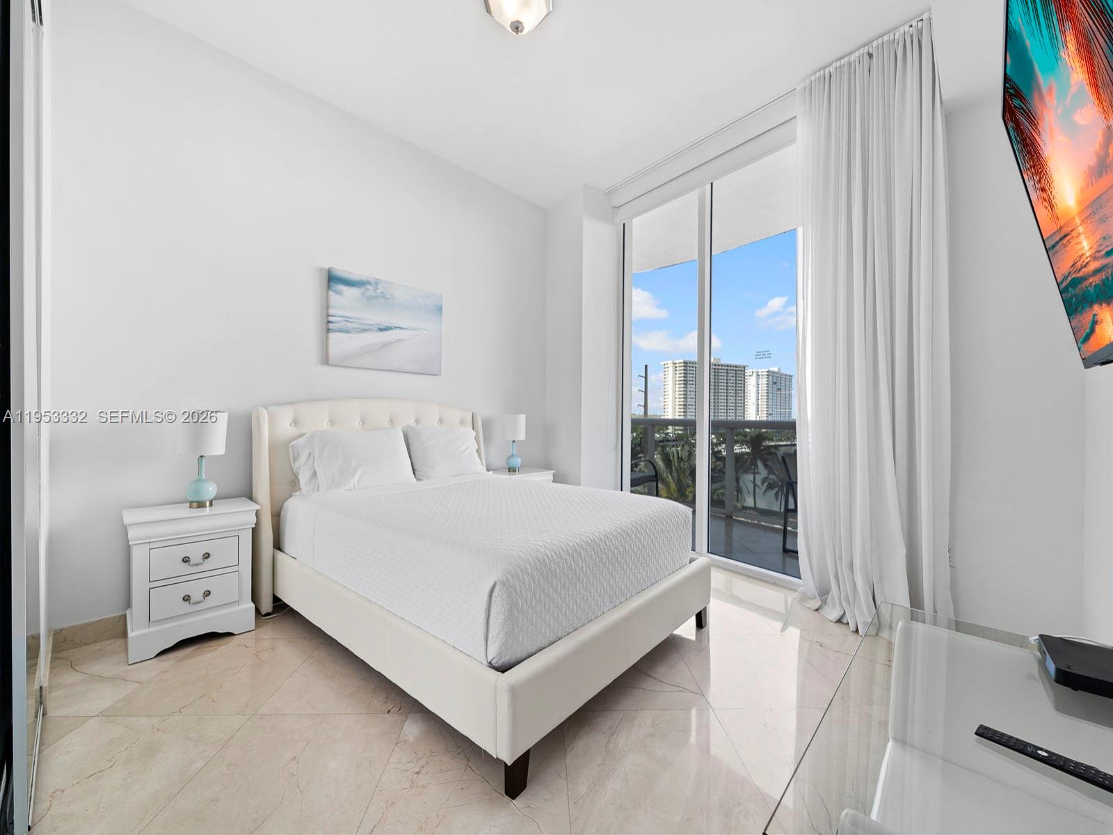 15901 Collins Ave #405 Sunny Isles Beach, FL 33160