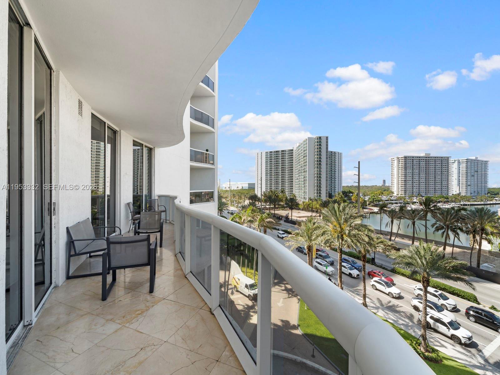 15901 Collins Ave #405 Sunny Isles Beach, FL 33160