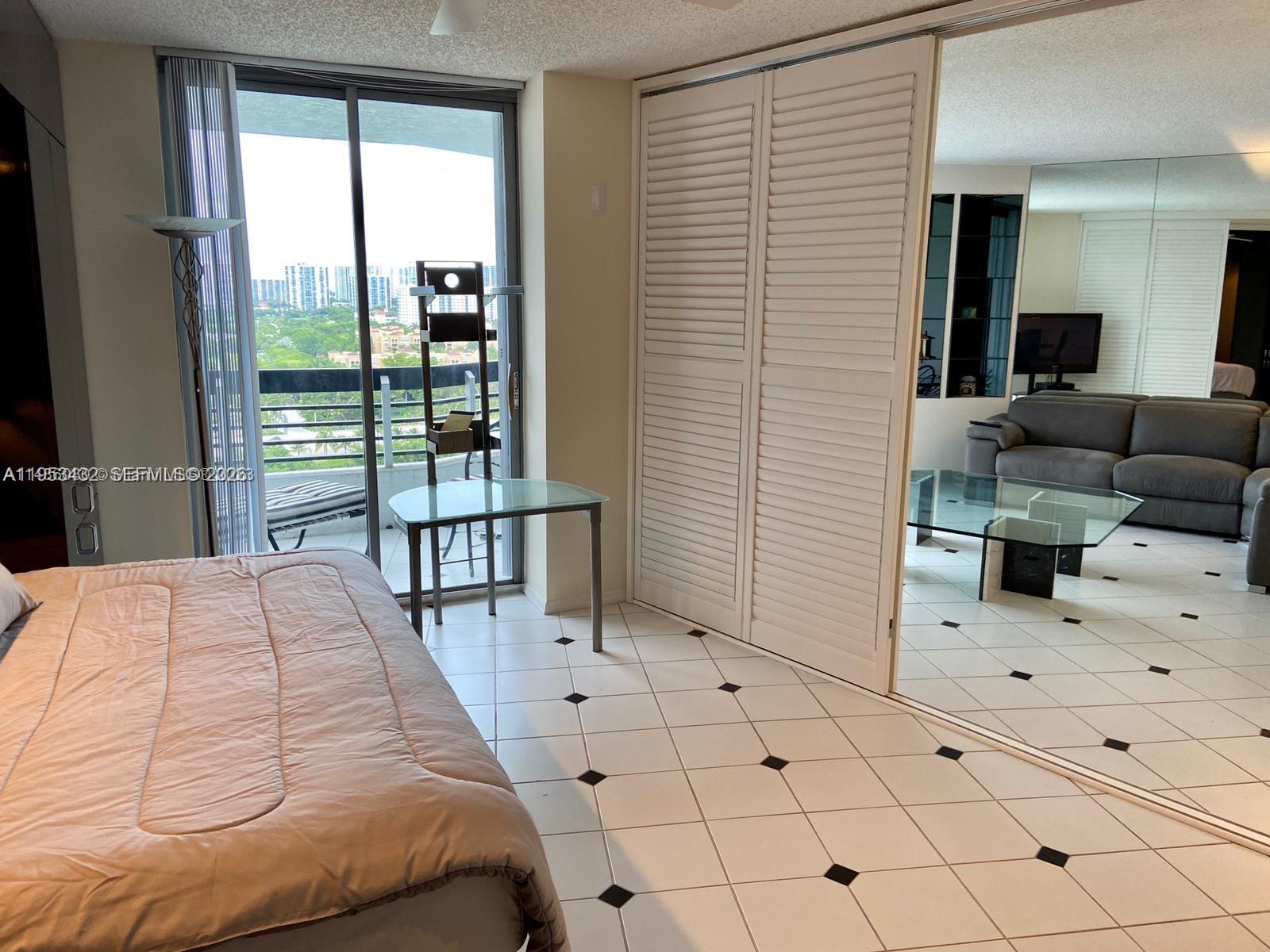3530 Mystic Pointe Dr #1708 Aventura, FL 33180