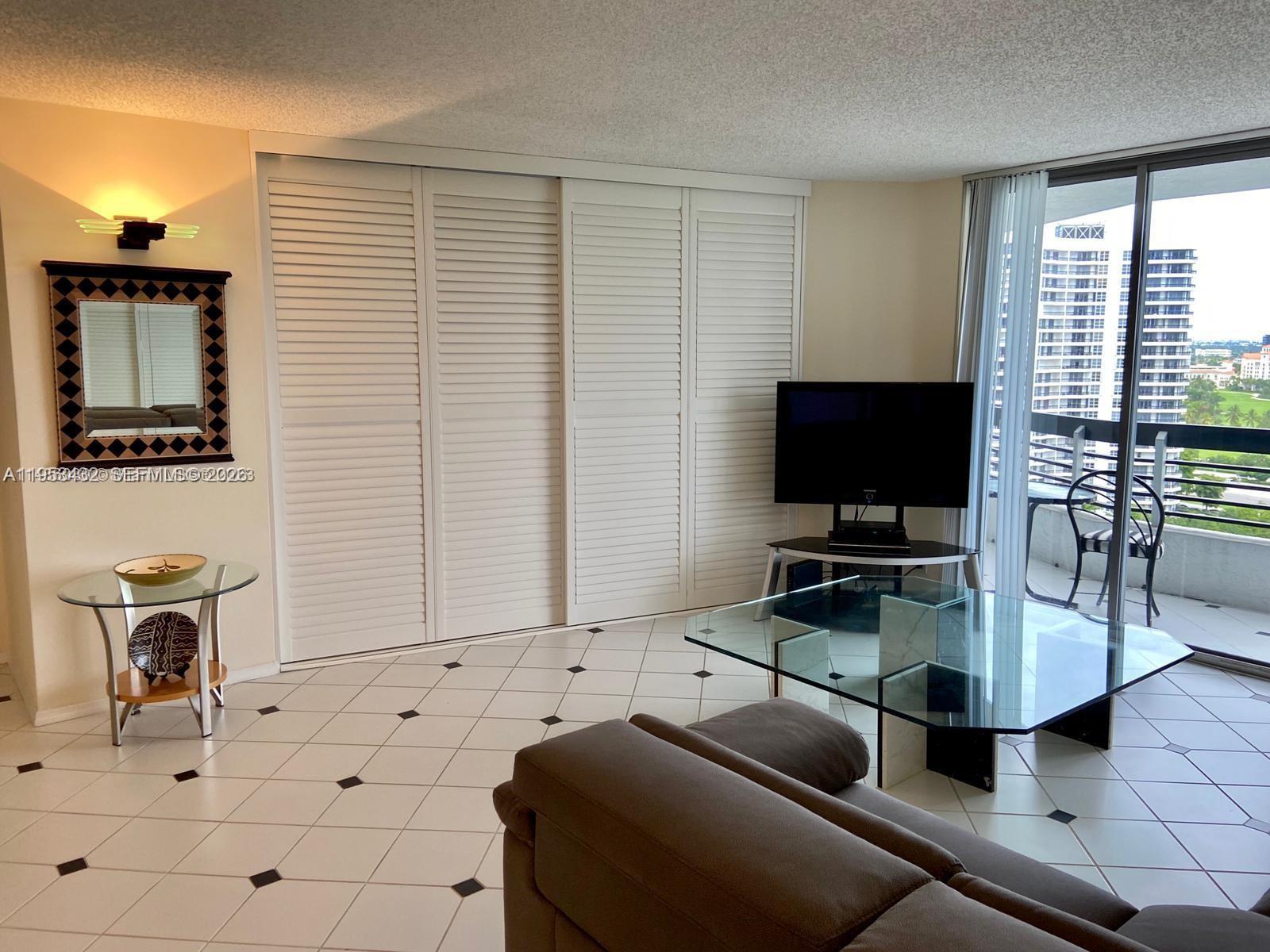 3530 Mystic Pointe Dr #1708 Aventura, FL 33180