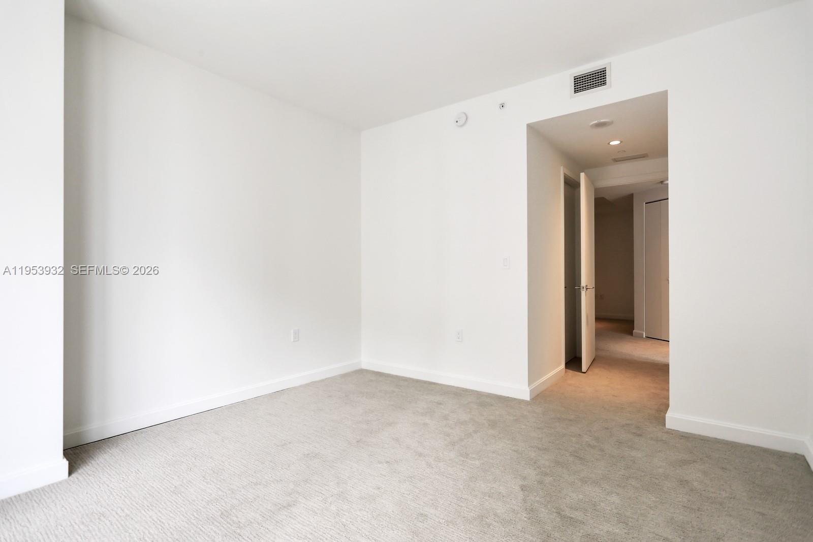 image Brickell Heights East18