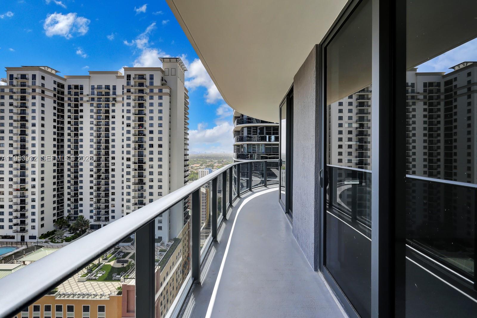 image Brickell Heights East21