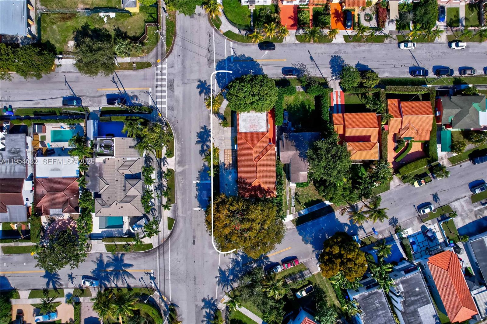 2399 SW 26th Ln Miami, FL 33133