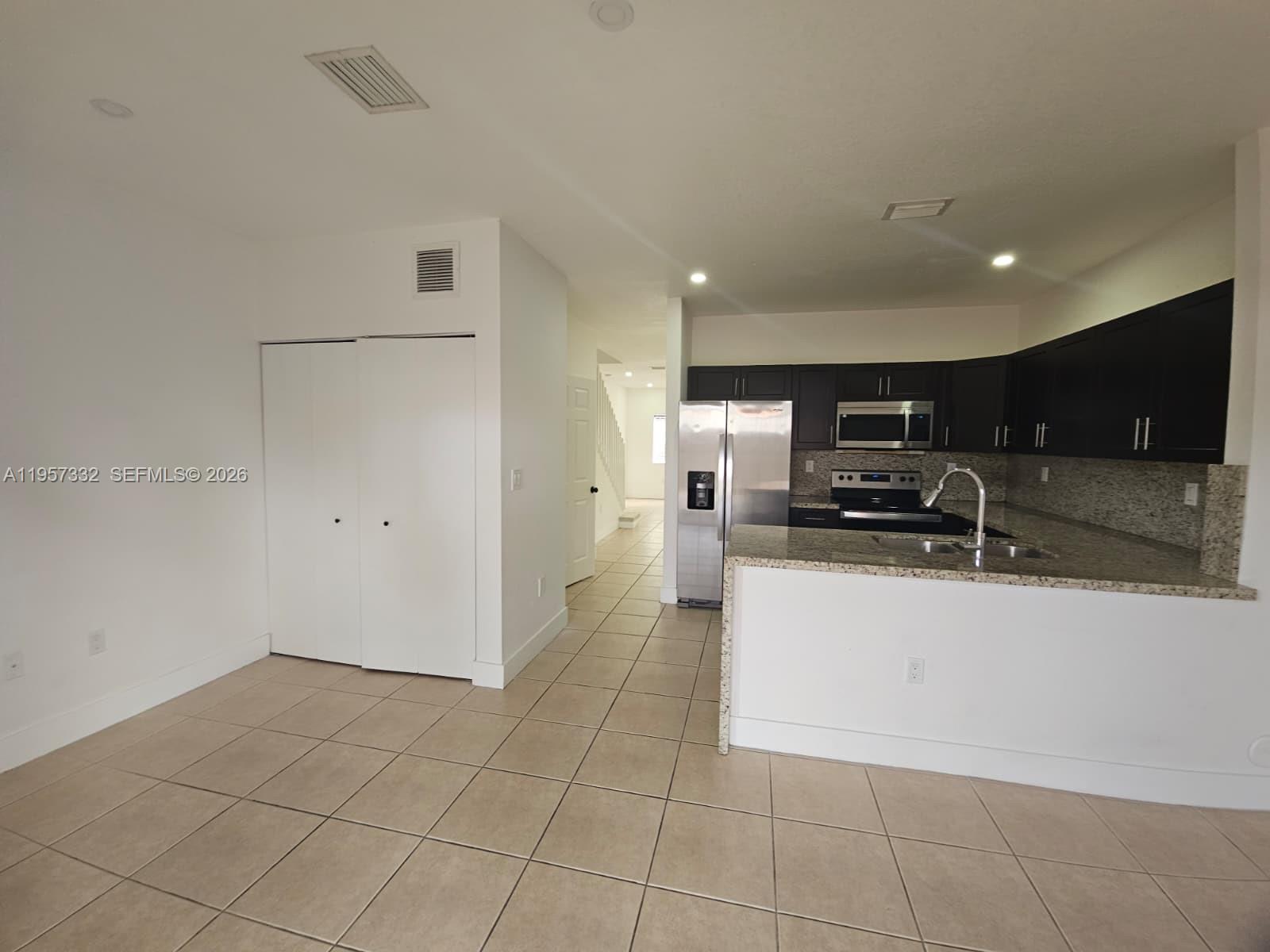 10919 SW 182nd Ln Miami, FL 33157