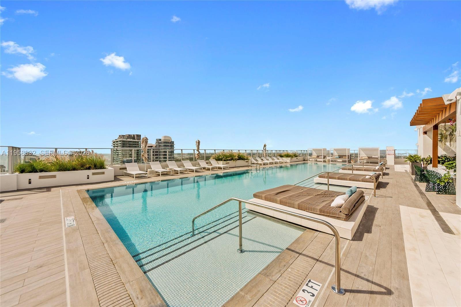 image 1010 Brickell12