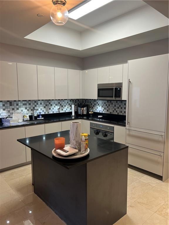 image 1010 Brickell15