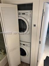 image 1010 Brickell27