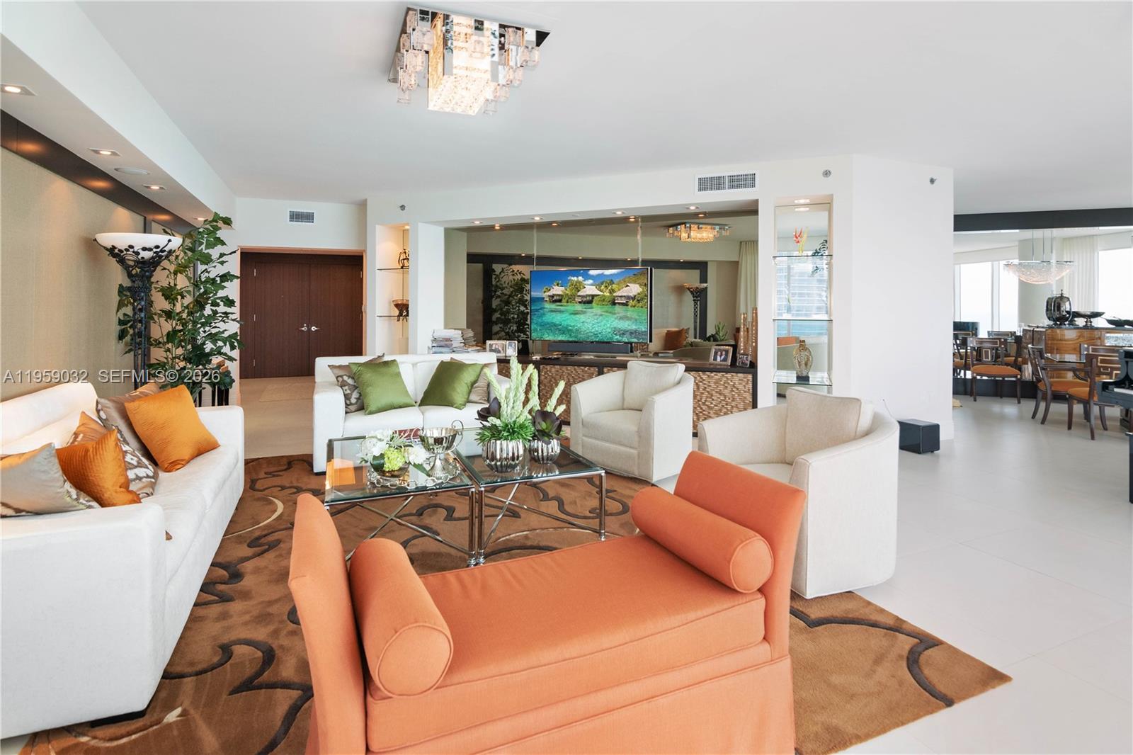 2711 S Ocean Dr #2205 Hollywood, FL 33019