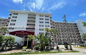 3660 NE 166th St #611 North Miami Beach, FL 33160