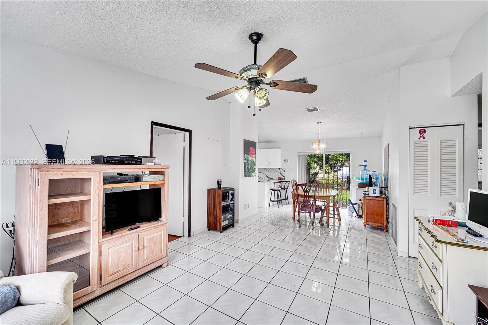 6141 Funston St Hollywood, FL 33023