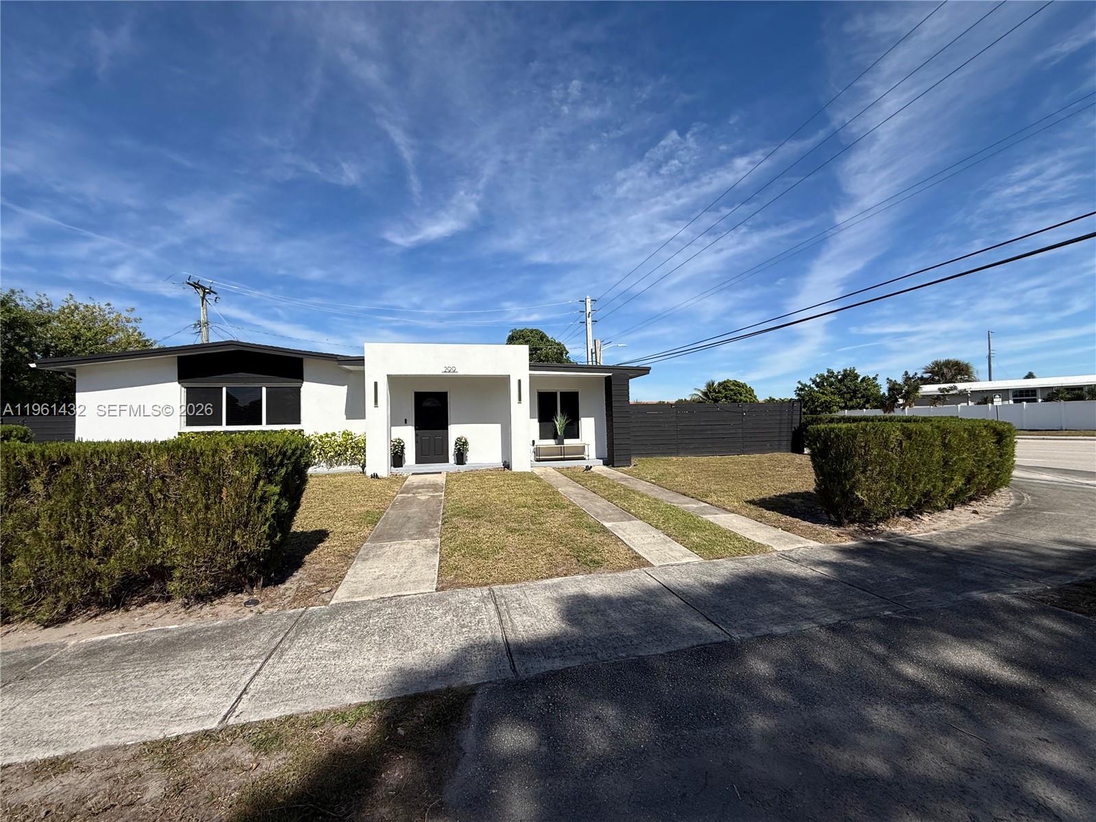 299 NE 46th St Deerfield Beach, FL 33064