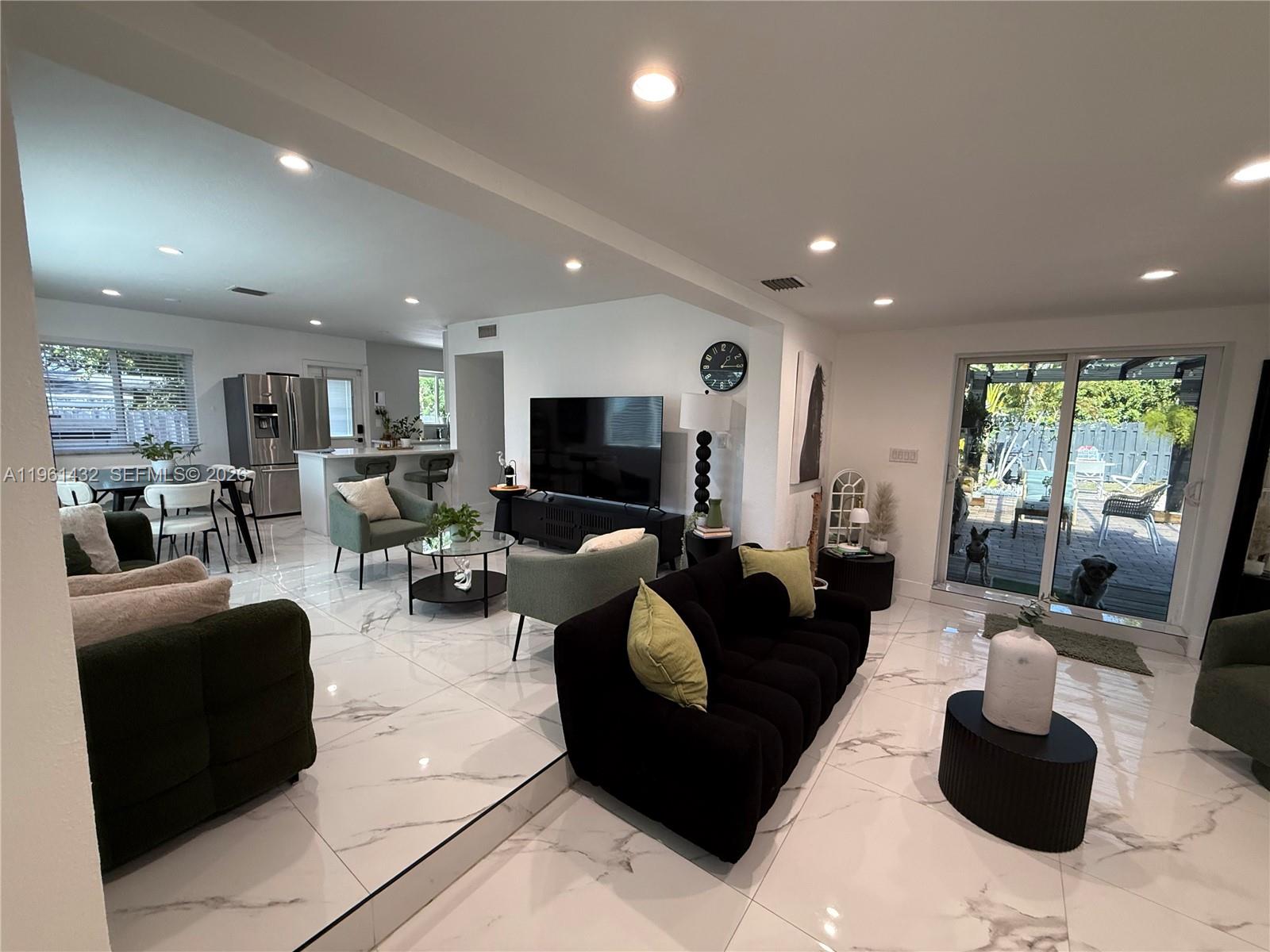 299 NE 46th St Deerfield Beach, FL 33064