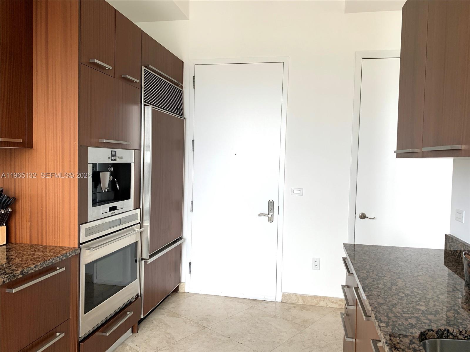 image Trump Tower I15