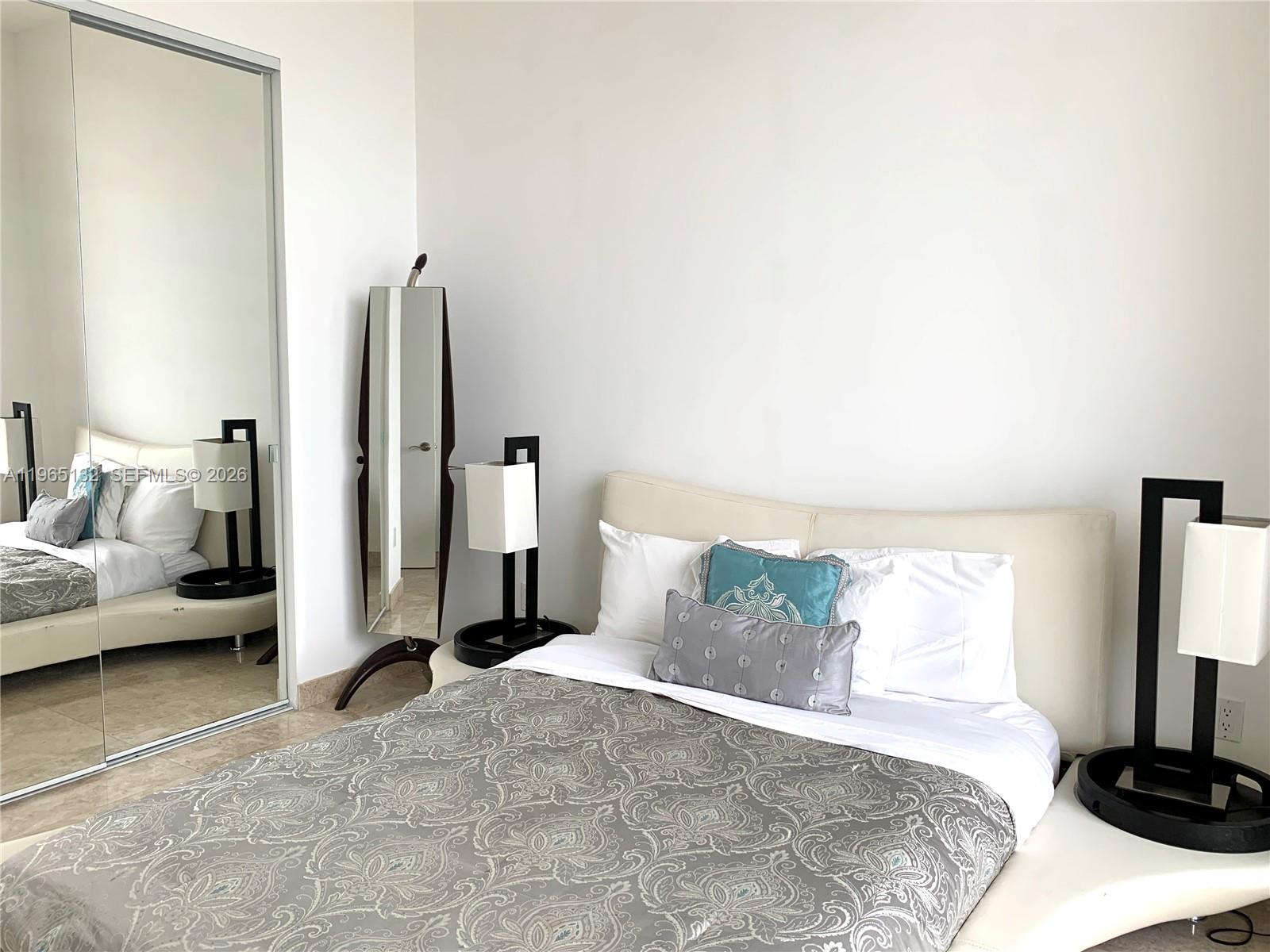 image Trump Tower I25