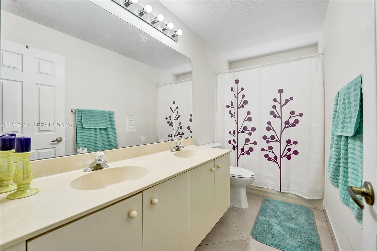 1553 SW 191st Ave Pembroke Pines, FL 33029