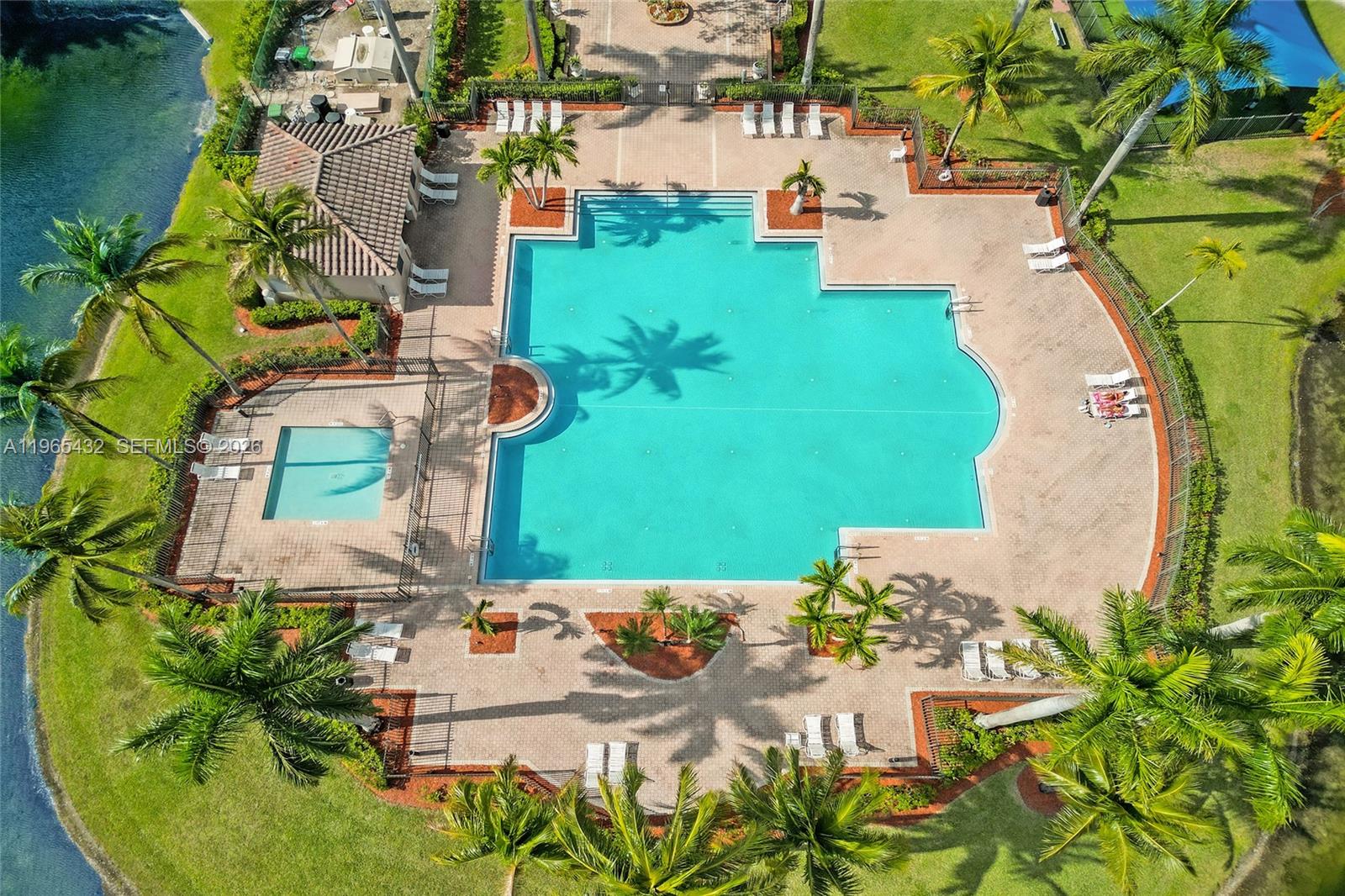 1553 SW 191st Ave Pembroke Pines, FL 33029