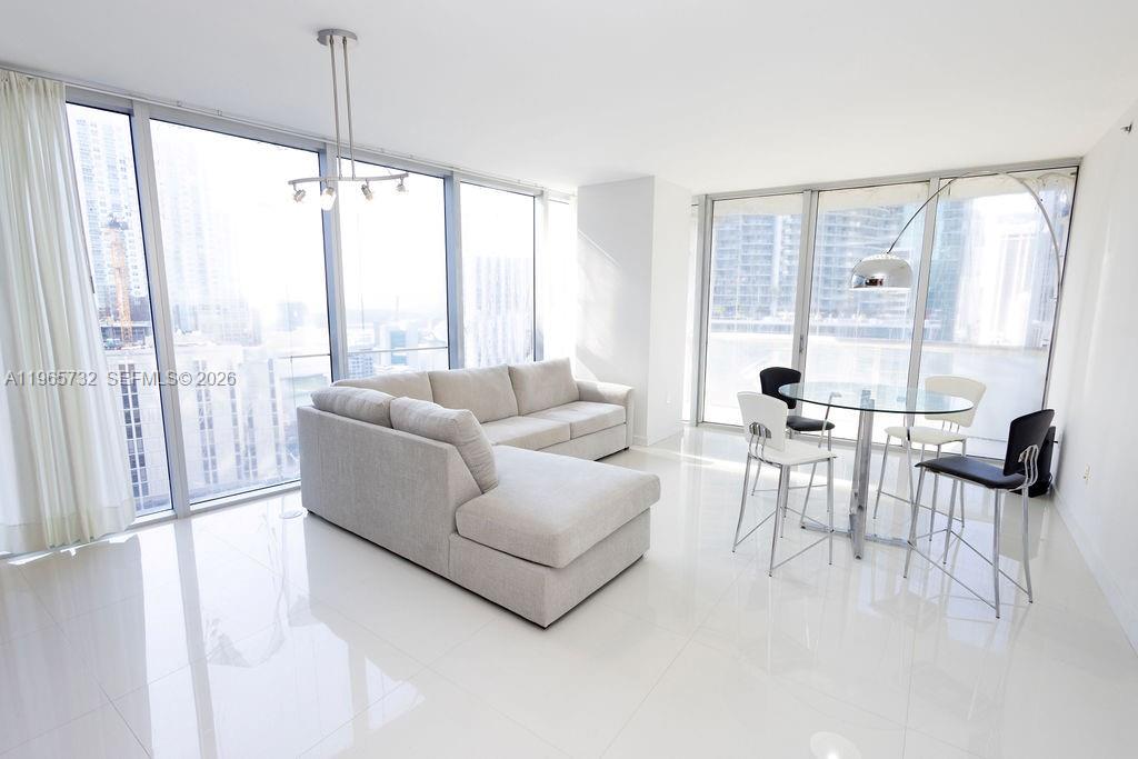 image Icon Brickell I2