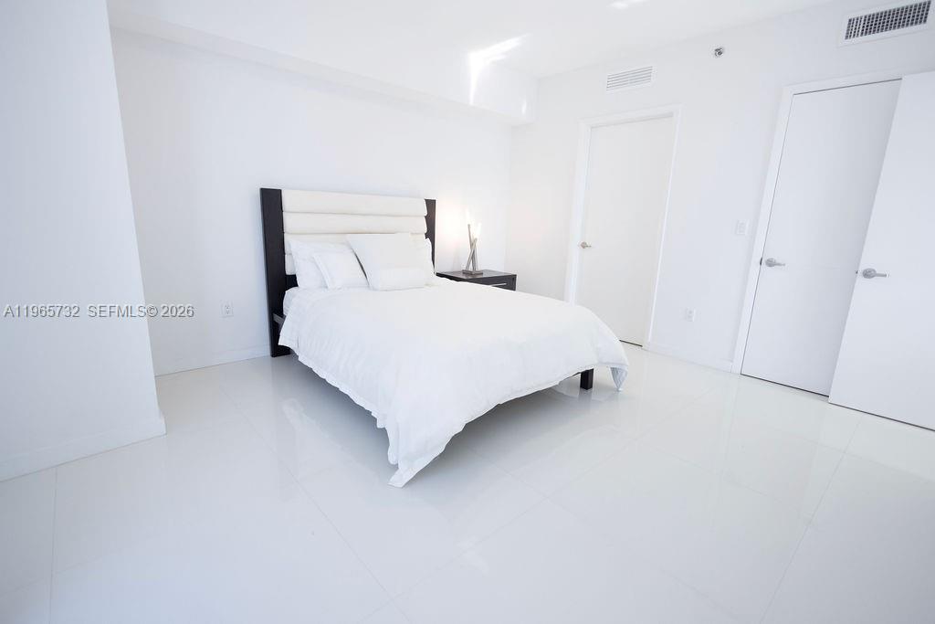 image Icon Brickell I7