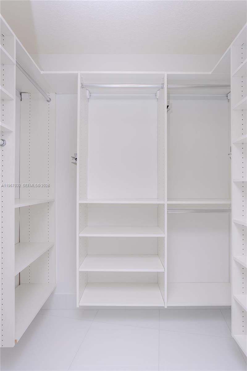 image St Tropez Sunny Isles11