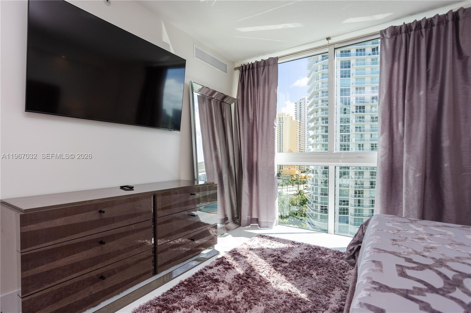 image St Tropez Sunny Isles20