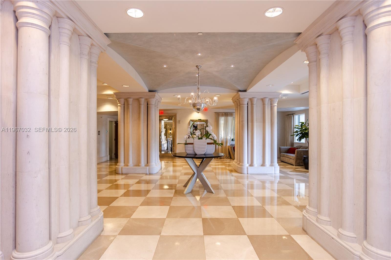 image St Tropez Sunny Isles25