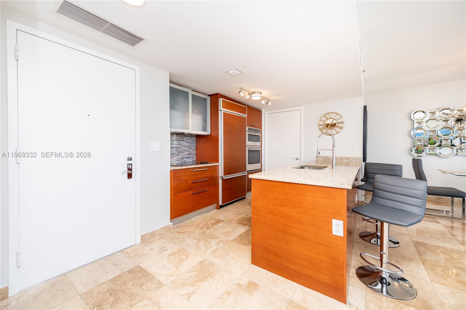 image Beach Club 217