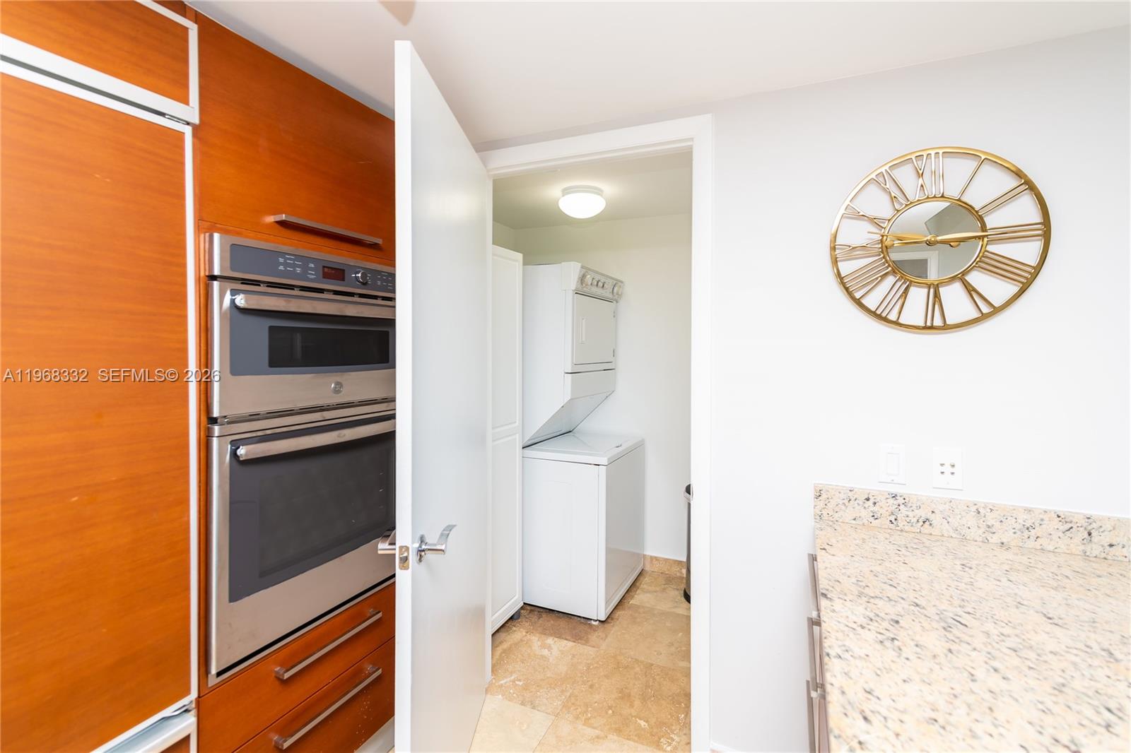 image Beach Club 248