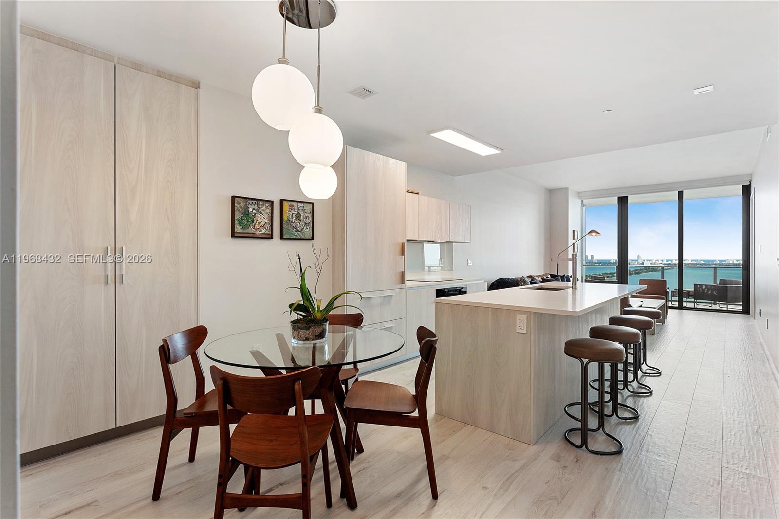 480 NE 31st St #2804