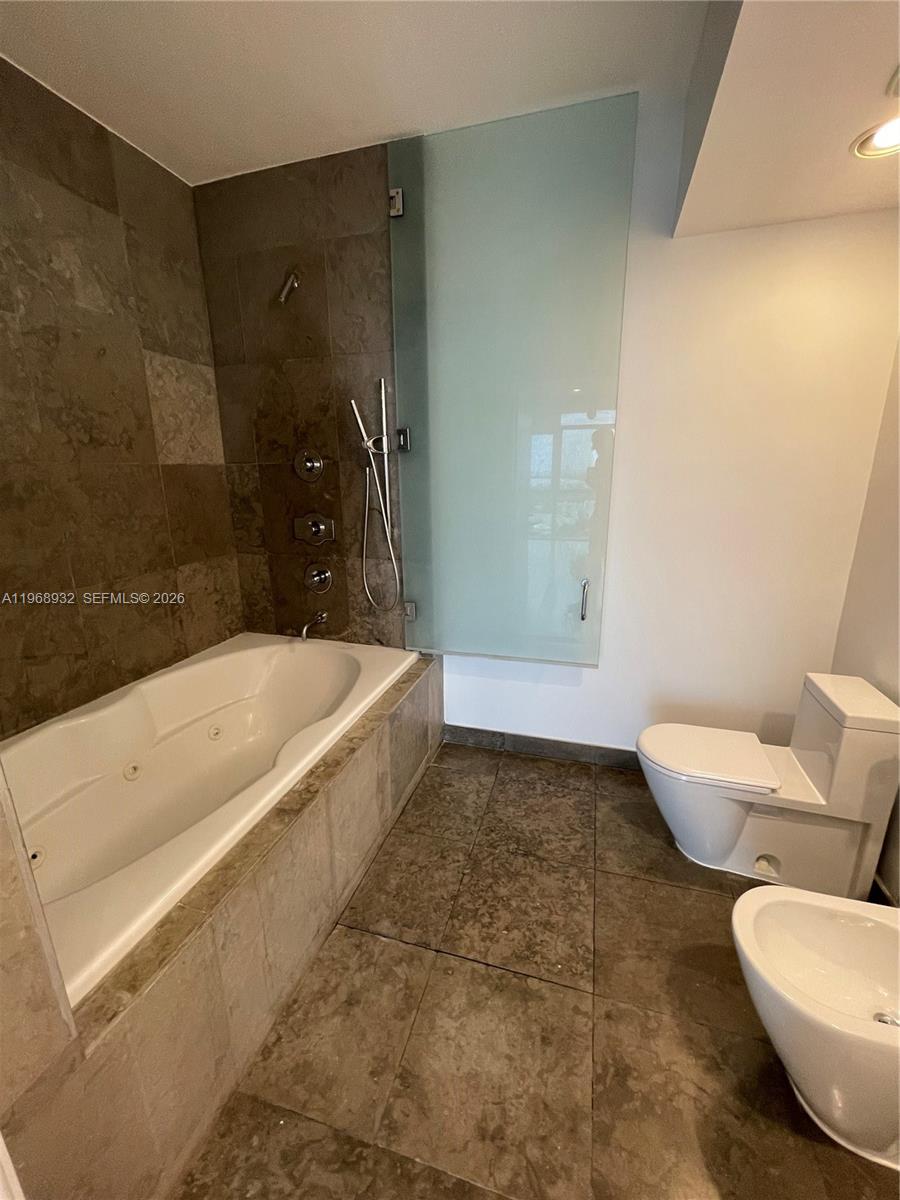 Undisclosed Address Miami Beach, FL 33139