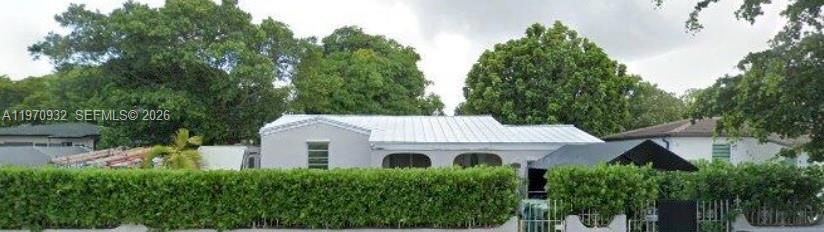 700 SW 44th Pl Miami, FL 33134