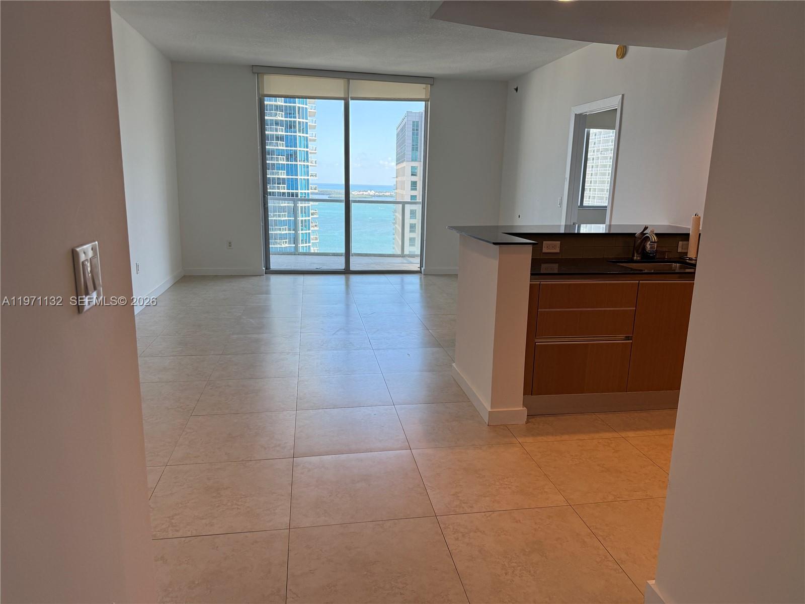 1060 Brickell Ave #3105 Miami, FL 33131