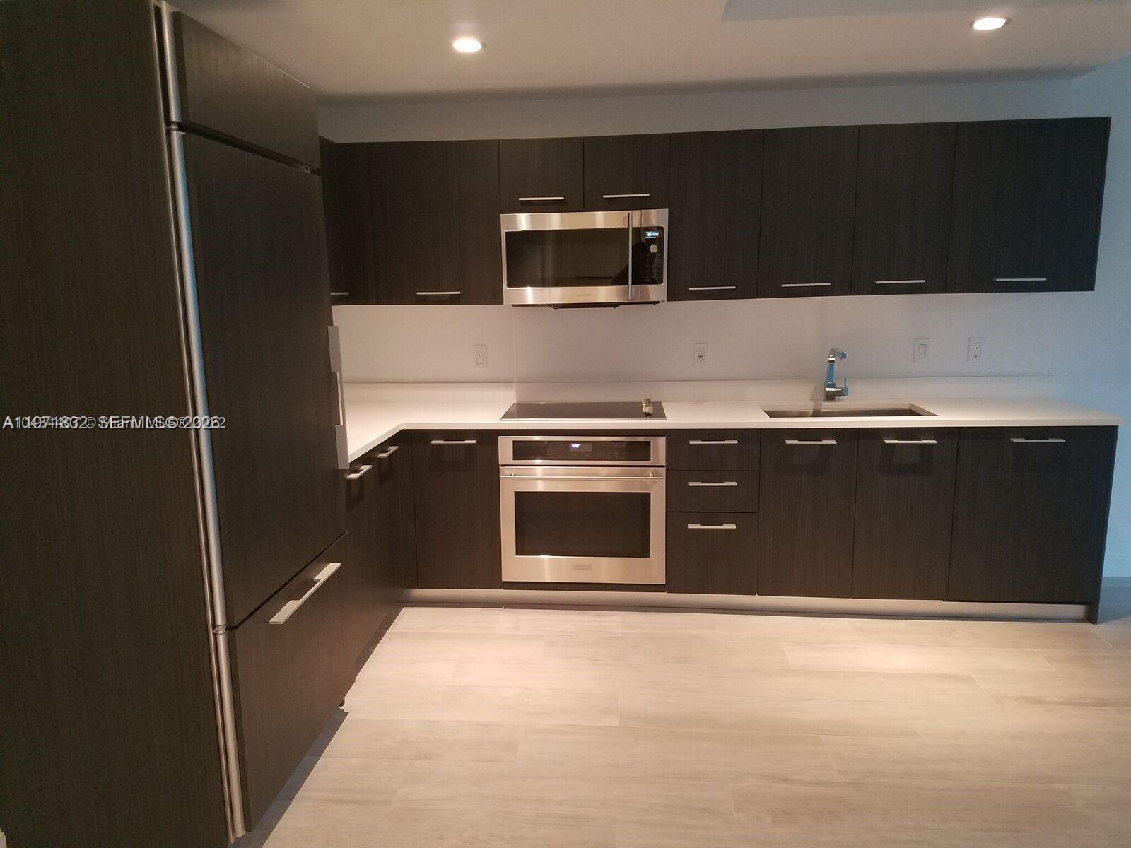 image Brickell Heights West3