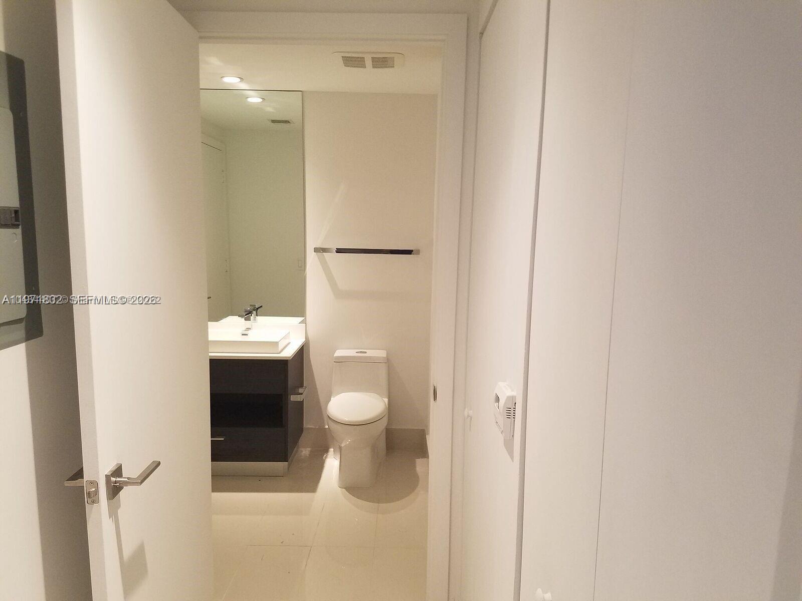 image Brickell Heights West8