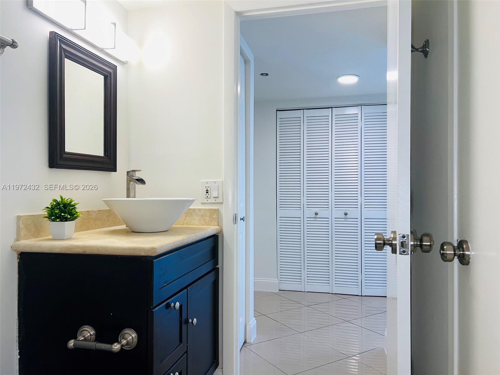 770 Claughton Is Dr #1601 Miami, FL 33131