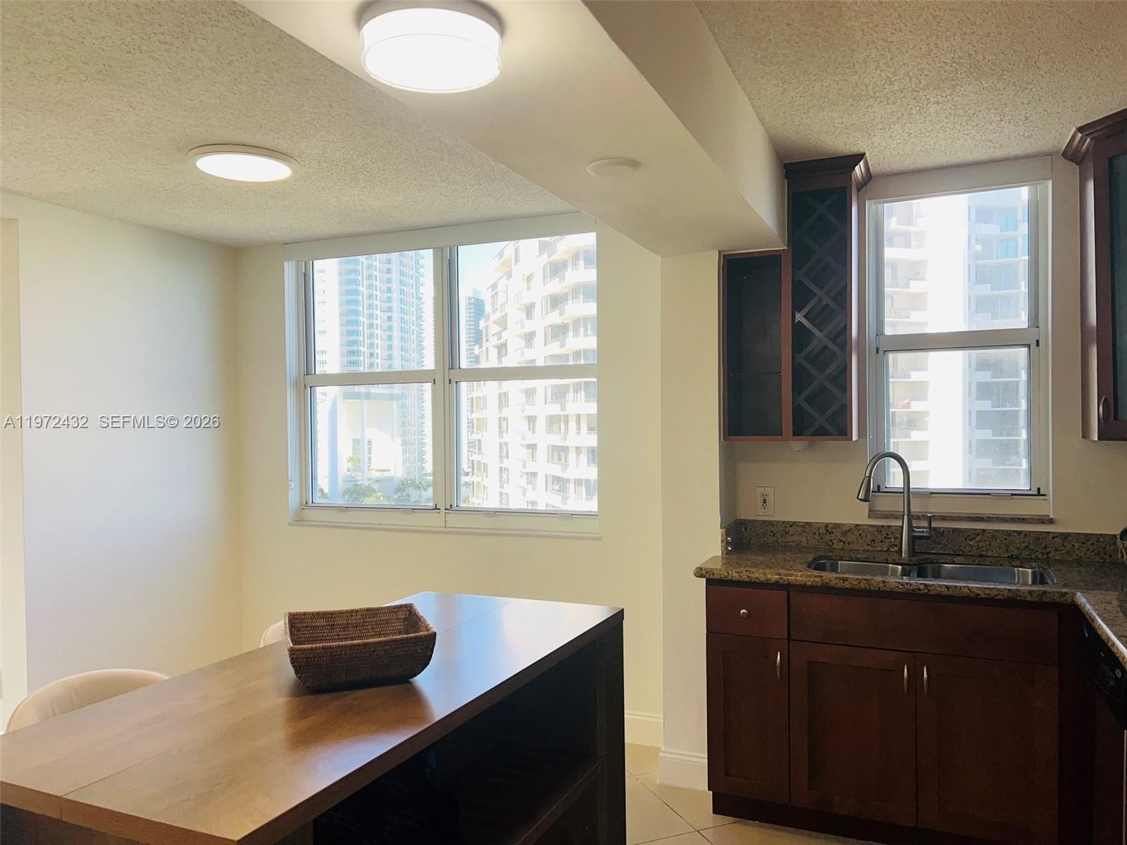 770 Claughton Is Dr #1601 Miami, FL 33131