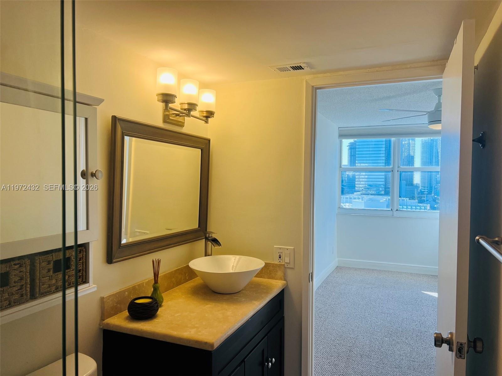 770 Claughton Is Dr #1601 Miami, FL 33131