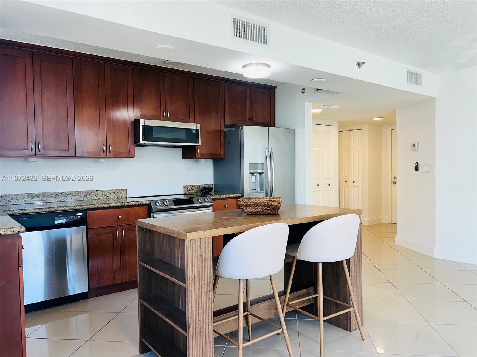 770 Claughton Is Dr #1601 Miami, FL 33131