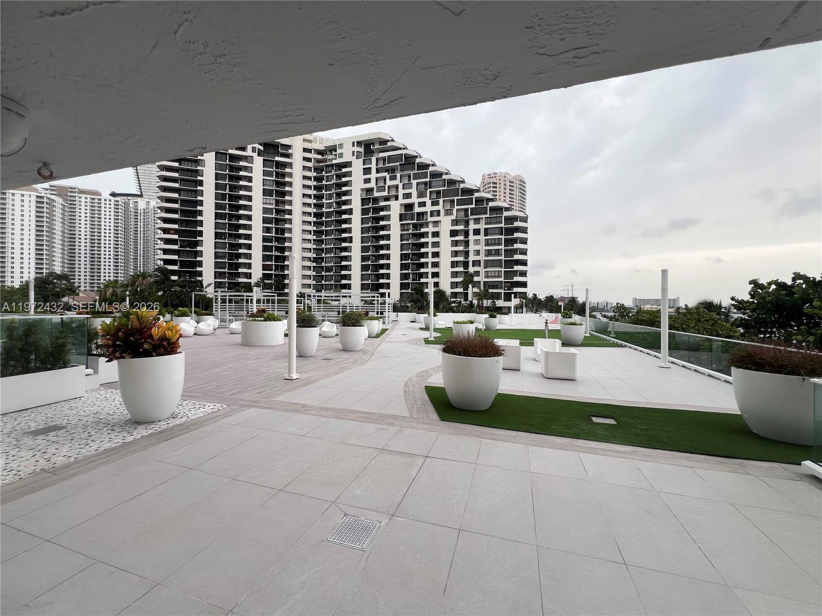 770 Claughton Is Dr #1601 Miami, FL 33131