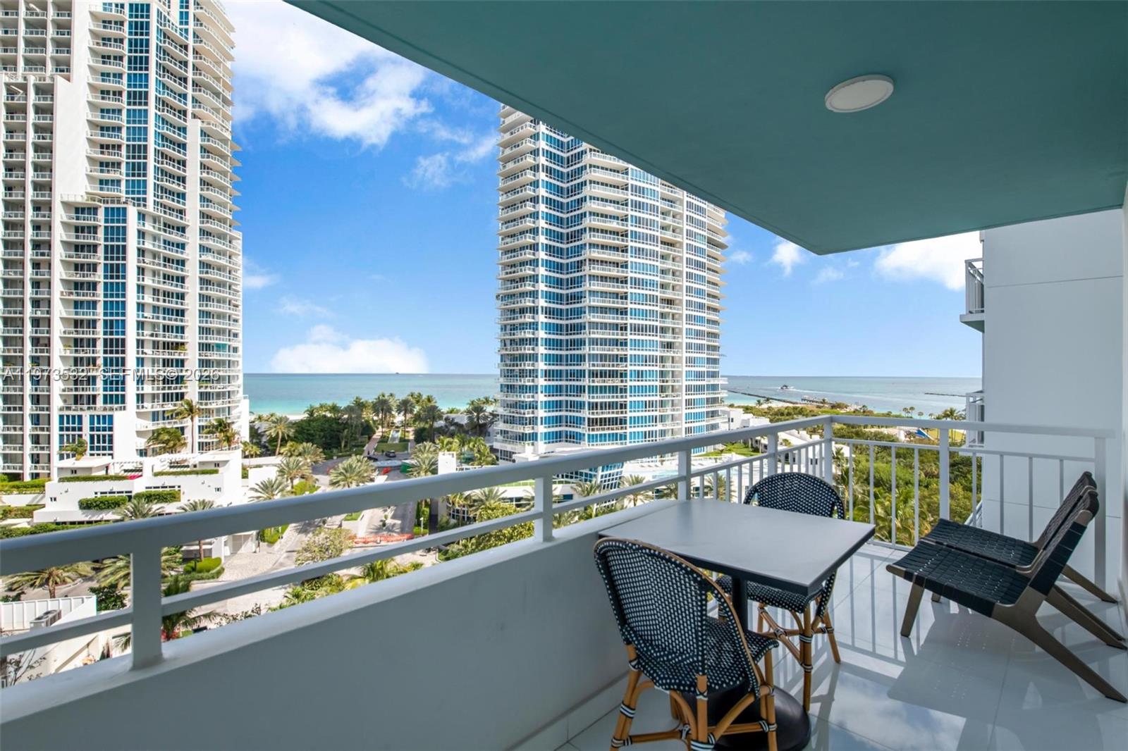 image South Pointe Towers4