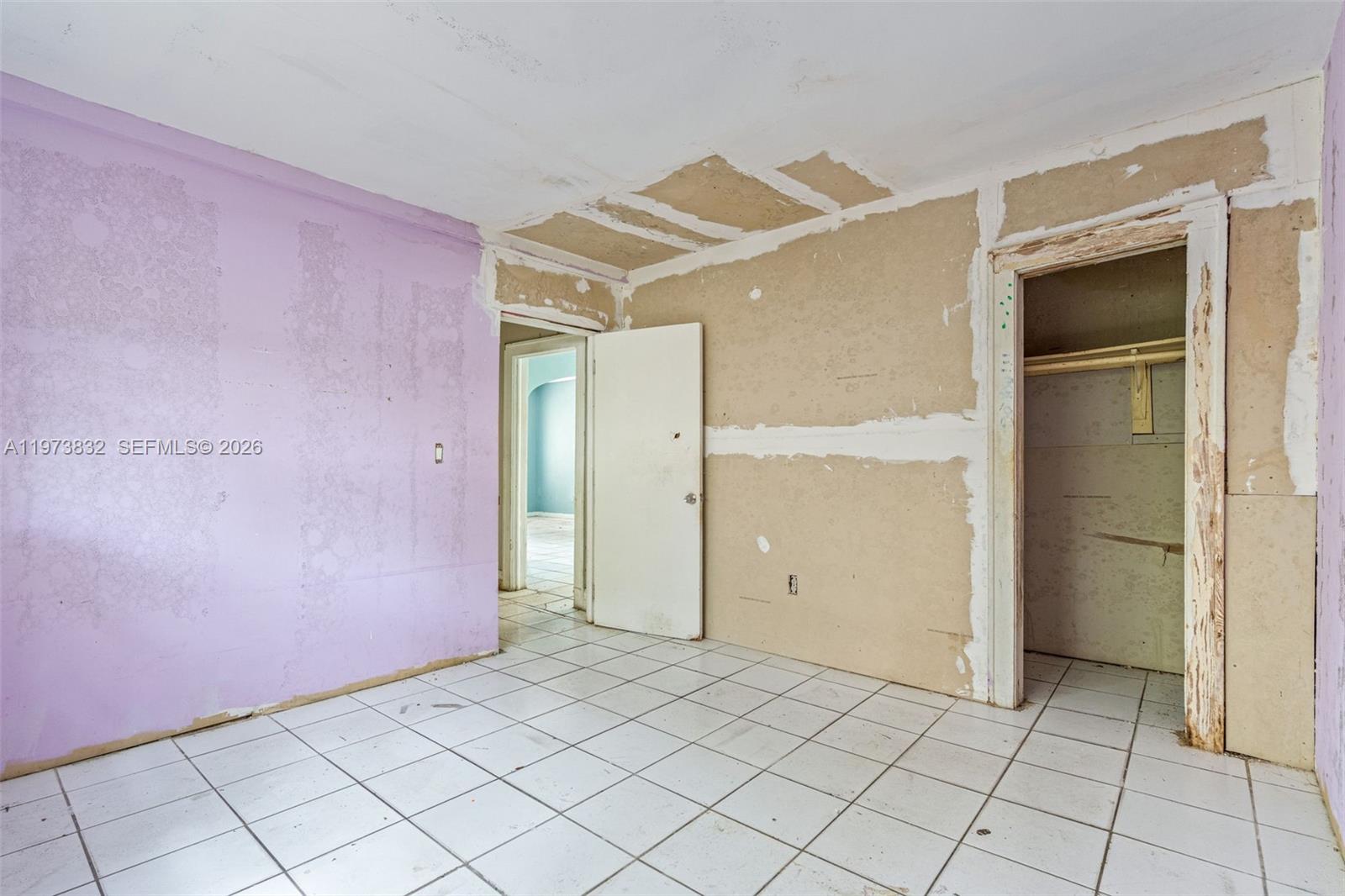 1045 SW 20th Ave Miami, FL 33135