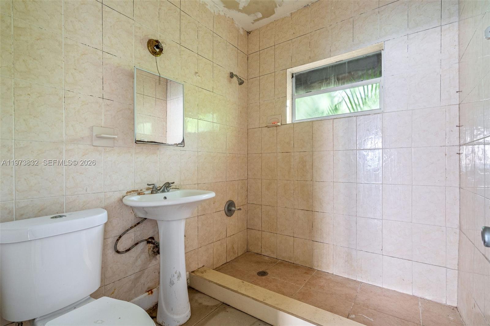 1045 SW 20th Ave Miami, FL 33135