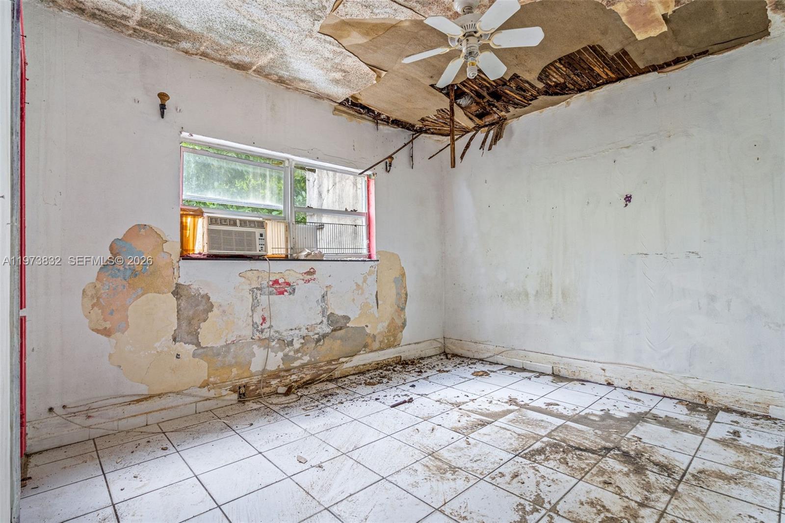 1045 SW 20th Ave Miami, FL 33135