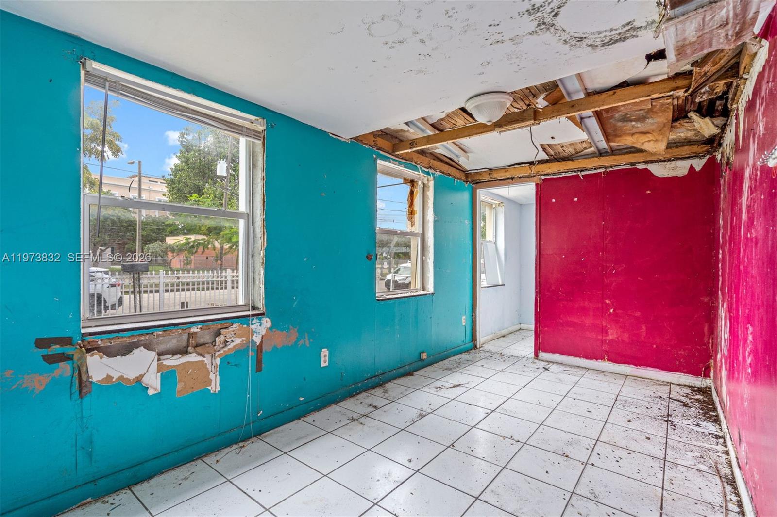 1045 SW 20th Ave Miami, FL 33135