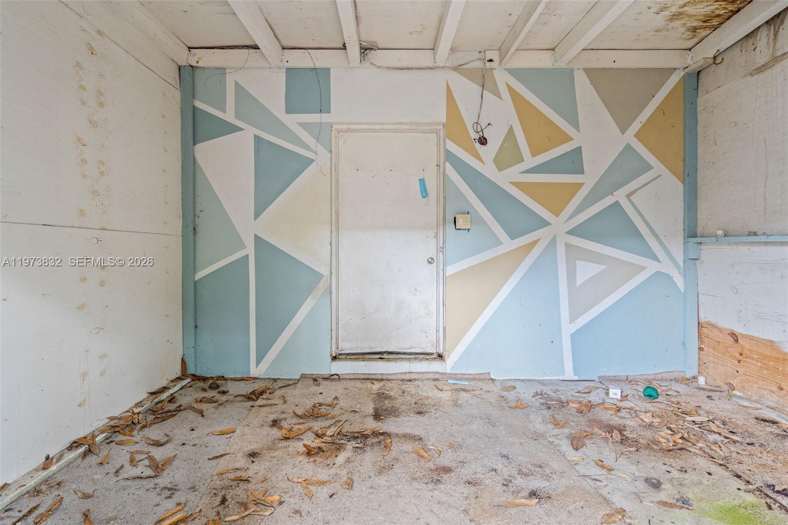 1045 SW 20th Ave Miami, FL 33135