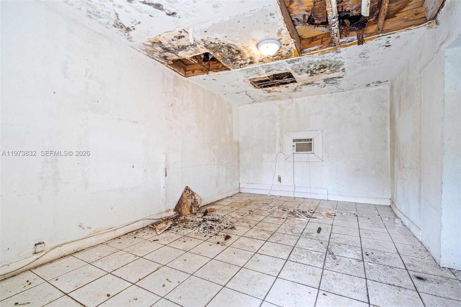 1045 SW 20th Ave Miami, FL 33135