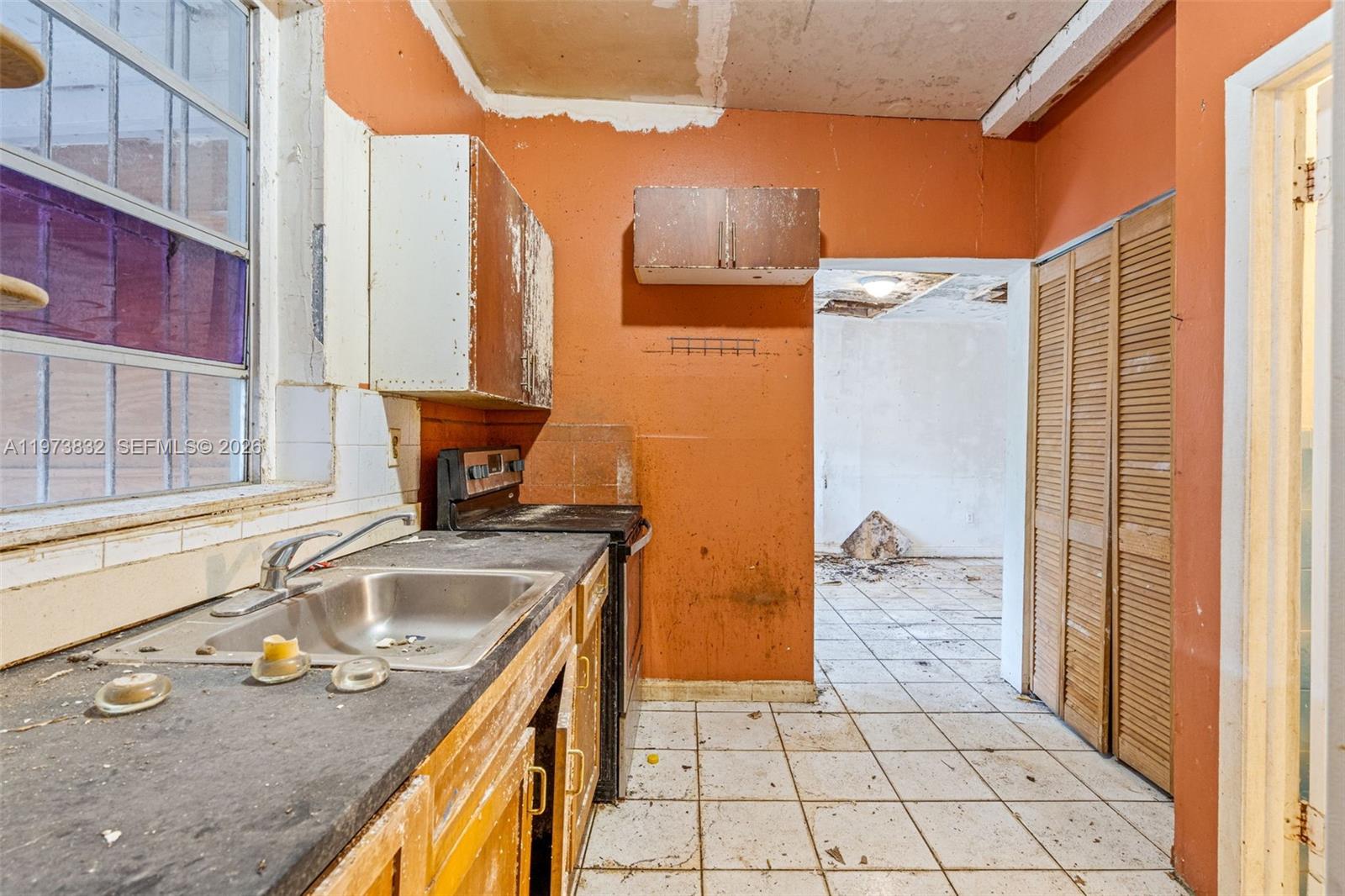 1045 SW 20th Ave Miami, FL 33135