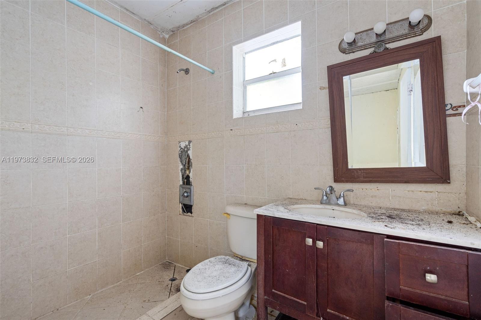 1045 SW 20th Ave Miami, FL 33135